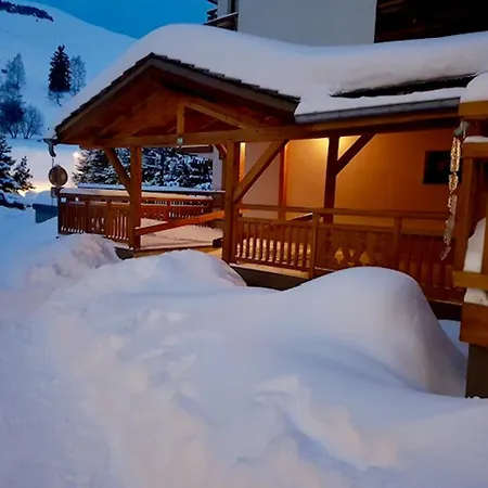 Appartement Cosy Aux Deux Alpes, Au Pied Des Pistes, Pour 4 Pers, Balcon, Parking, Proche Commodités - Fr-1-516-211 *