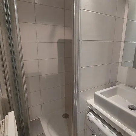 2 Pieces Au Pied Des Pistes Avec Balcon Et Casier A Appartement *