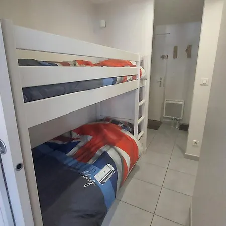 2 Pieces Au Pied Des Pistes Avec Balcon Et Casier A Appartement