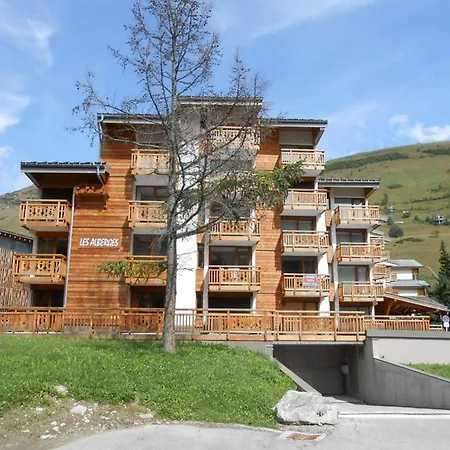 Appartement 2 Pieces Au Pied Des Pistes Avec Balcon Et Casier A